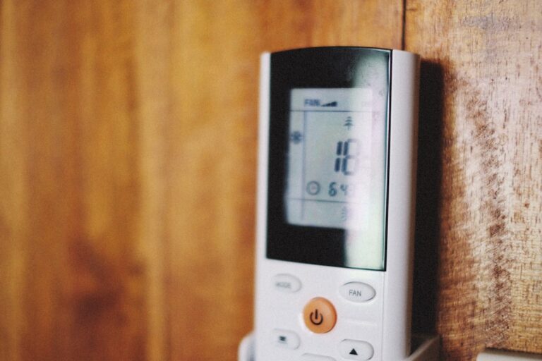 Jak zmniejszyć koszty ogrzewania i dlaczego warto inwestować w inteligentne ogrzewanie